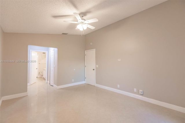 2042 Cross Breeze Dr, Wellington, FL 33414