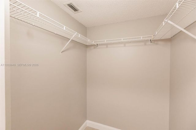 2042 Cross Breeze Dr, Wellington, FL 33414