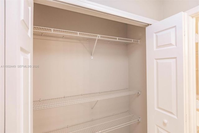 2042 Cross Breeze Dr, Wellington, FL 33414