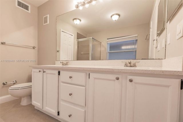 2042 Cross Breeze Dr, Wellington, FL 33414