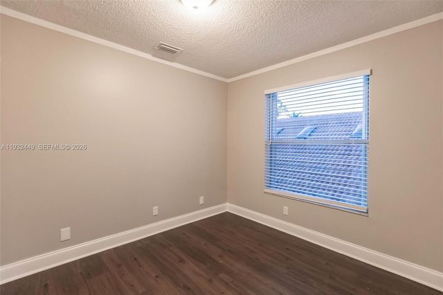 2042 Cross Breeze Dr, Wellington, FL 33414