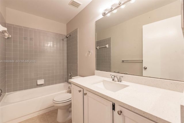 2042 Cross Breeze Dr, Wellington, FL 33414