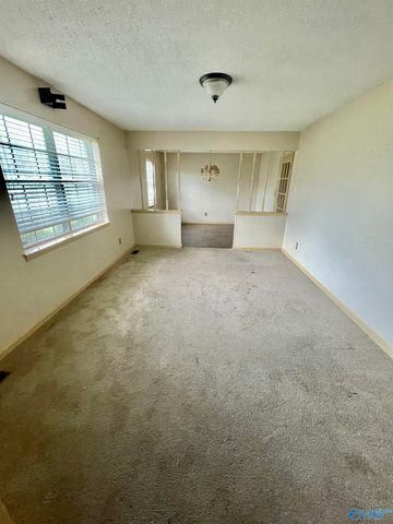 3203 W Helena Drive, Huntsville, AL 35810