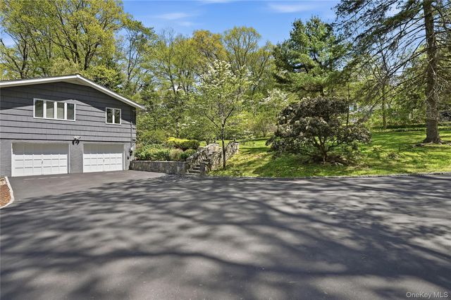19 Macaulay Road, Katonah, NY 10536