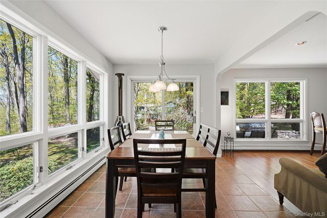 19 Macaulay Road, Katonah, NY 10536