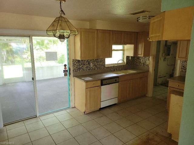 6683 E Tropicana DR, Fort Myers, FL 33919
