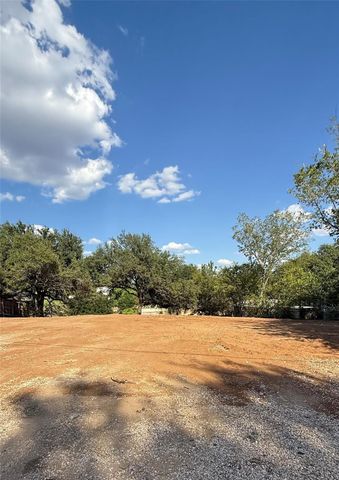 525 & 527 County Road 136A RD, Kingsland, TX 78639