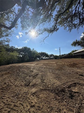 525 & 527 County Road 136A RD, Kingsland, TX 78639