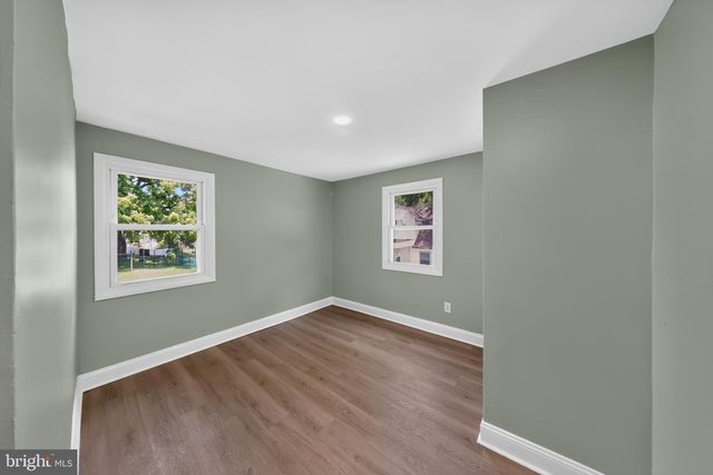 300 11TH ST, New Castle, DE 19720