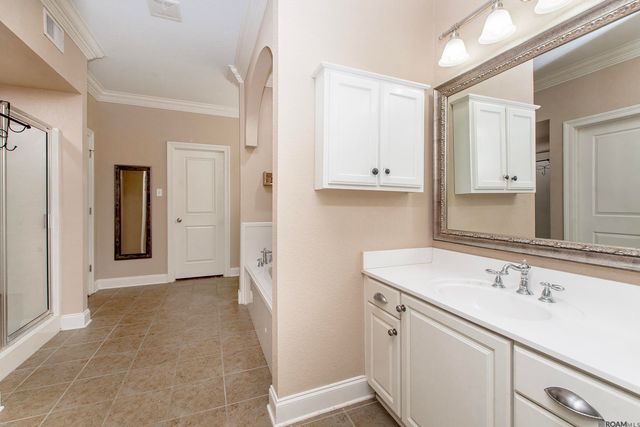 12225 Canterbury Park Dr, Geismar, LA 70754