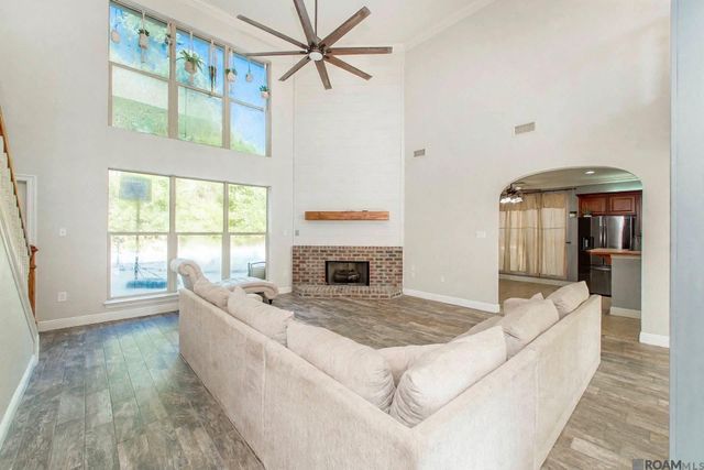 12225 Canterbury Park Dr, Geismar, LA 70754
