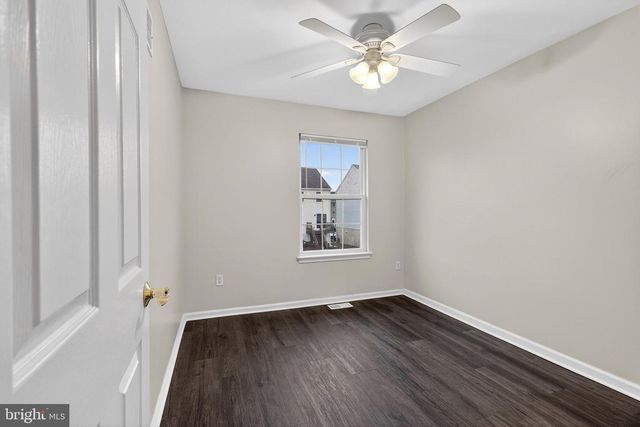 613 CANDLESTICK LN, Newark, DE 19702