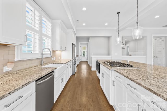 124 Sisters Cove Court, Mooresville, NC 28117