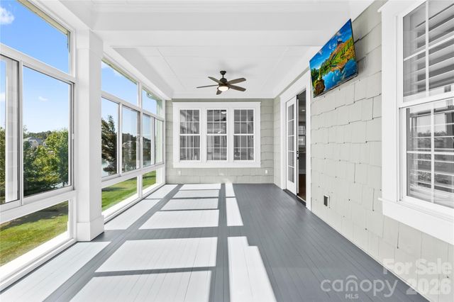 124 Sisters Cove Court, Mooresville, NC 28117