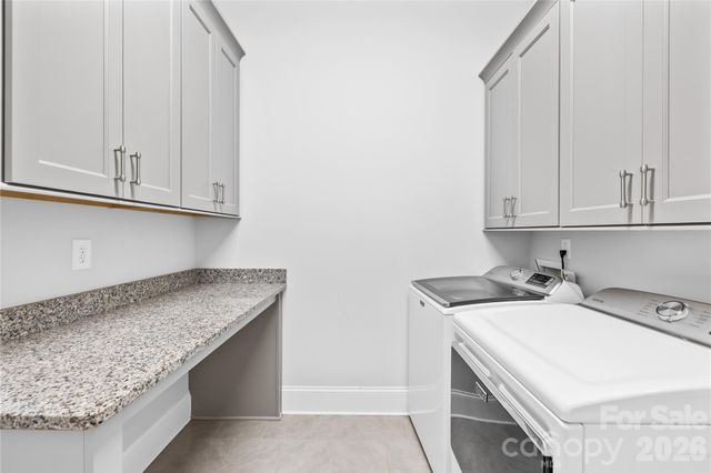 124 Sisters Cove Court, Mooresville, NC 28117