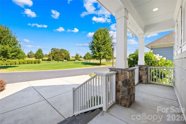 124 Sisters Cove Court, Mooresville, NC 28117