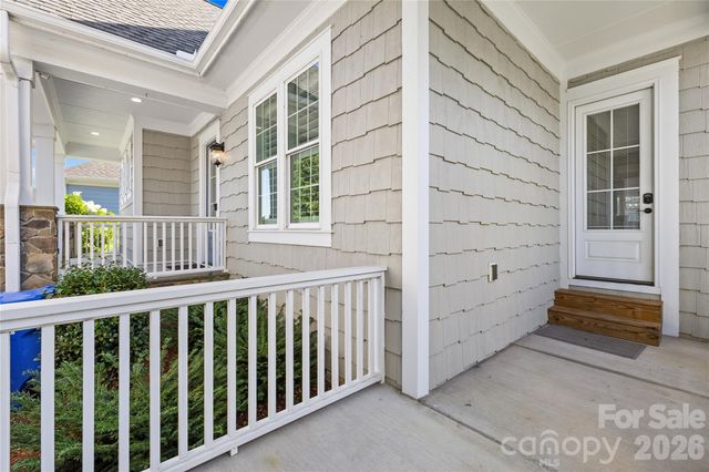 124 Sisters Cove Court, Mooresville, NC 28117