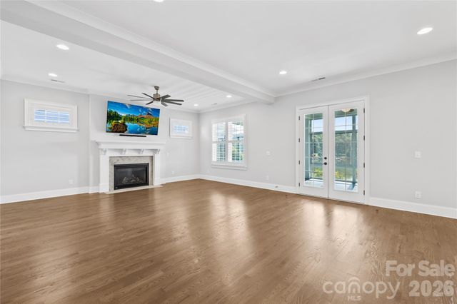 124 Sisters Cove Court, Mooresville, NC 28117