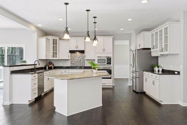 11581 Riverstone Court, Woodbury, MN 55129