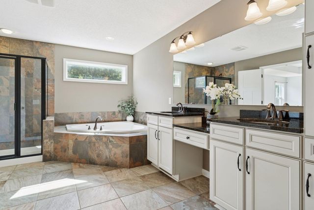 11581 Riverstone Court, Woodbury, MN 55129