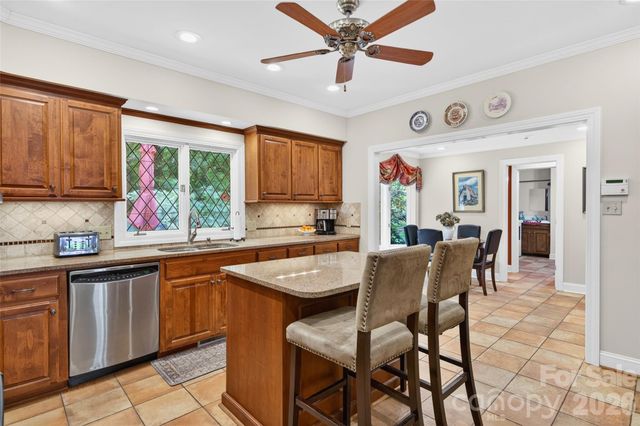 537 Saint Cloud Drive, Statesville, NC 28625