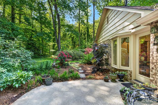 537 Saint Cloud Drive, Statesville, NC 28625