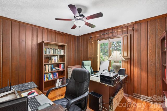 537 Saint Cloud Drive, Statesville, NC 28625