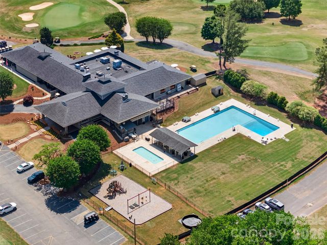 537 Saint Cloud Drive, Statesville, NC 28625