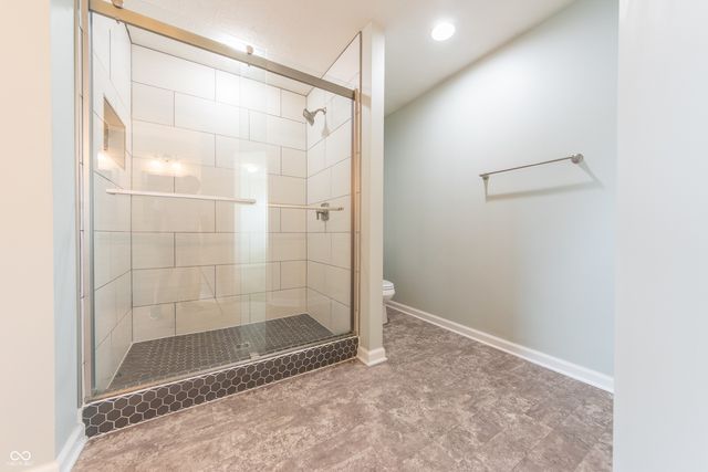 4679 Bayview Drive, Columbus, IN 47203