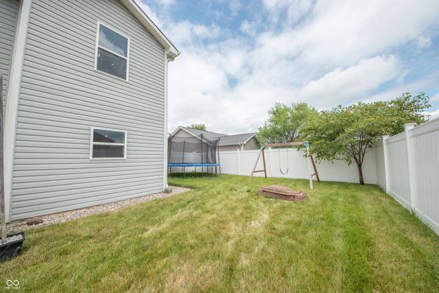 4679 Bayview Drive, Columbus, IN 47203