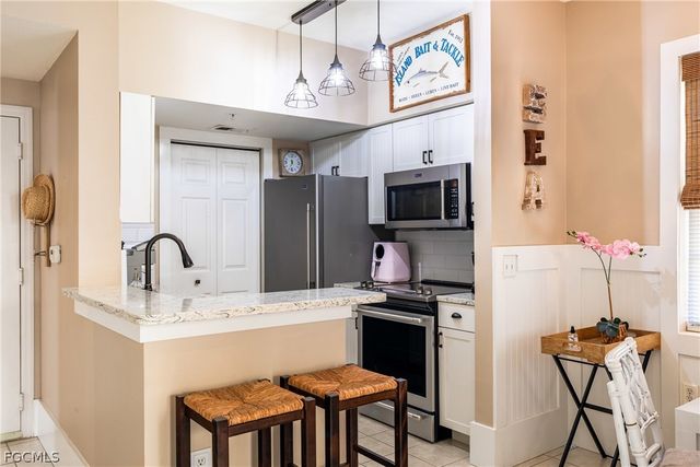 11400 Ocean Walk LN 212, Fort Myers, FL 33908