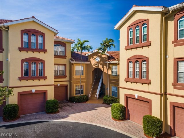 11400 Ocean Walk LN 212, Fort Myers, FL 33908