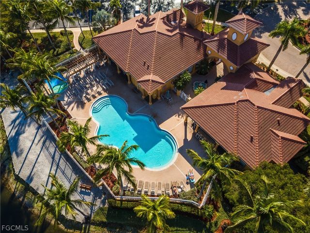 11400 Ocean Walk LN 212, Fort Myers, FL 33908