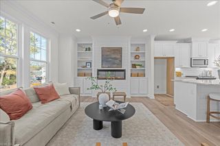 2201 Cypress AVE A, Virginia Beach, VA 23451