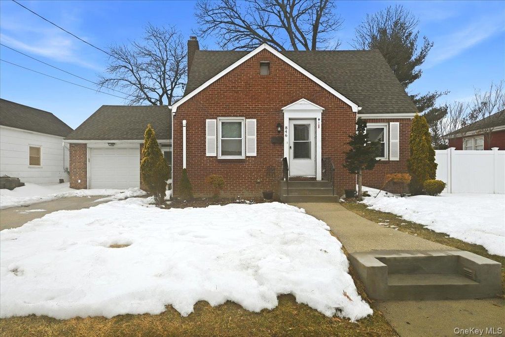 846 Harrison Street, West Hempstead, NY 11552