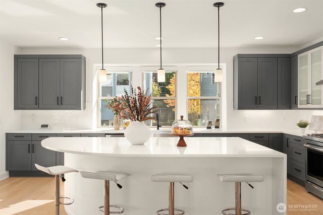 13368 SE 68th Place, Newcastle, WA 98059