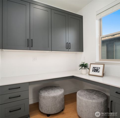 13368 SE 68th Place, Newcastle, WA 98059