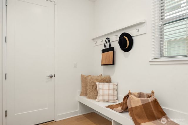 13368 SE 68th Place, Newcastle, WA 98059