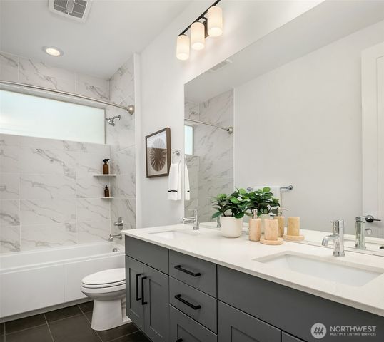 13368 SE 68th Place, Newcastle, WA 98059