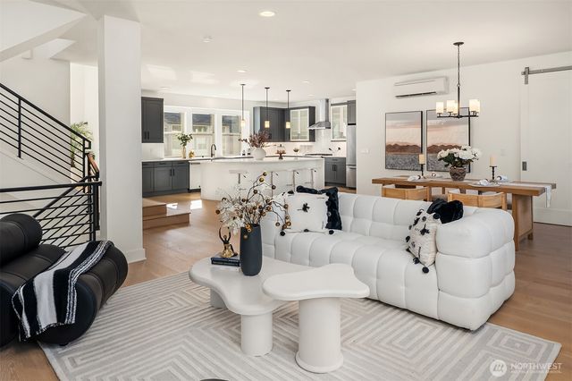 13368 SE 68th Place, Newcastle, WA 98059