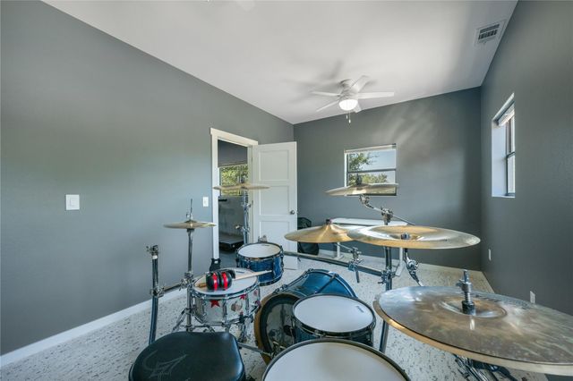 1516 E Flying Owl DR, Johnson City, TX 78636