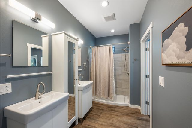 1516 E Flying Owl DR, Johnson City, TX 78636