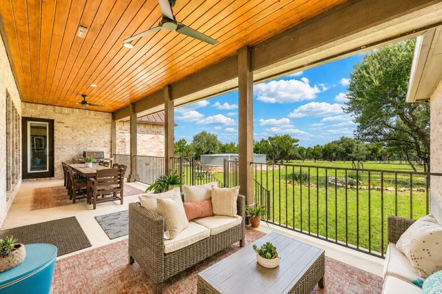 1516 E Flying Owl DR, Johnson City, TX 78636