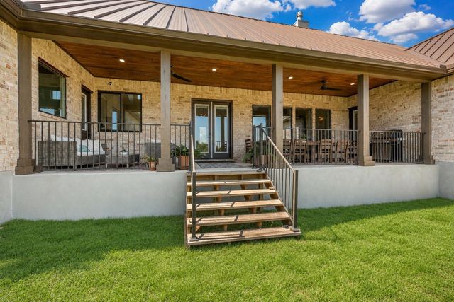 1516 E Flying Owl DR, Johnson City, TX 78636