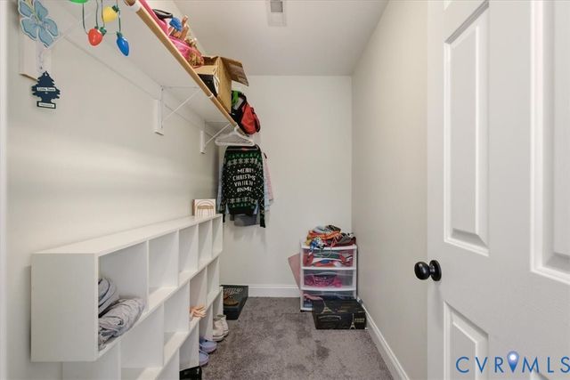 736 Colony Forest Dr, Midlothian, VA 23114