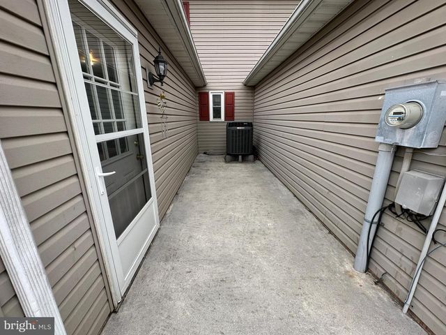 10 HOMESTEAD DR, Gettysburg, PA 17325