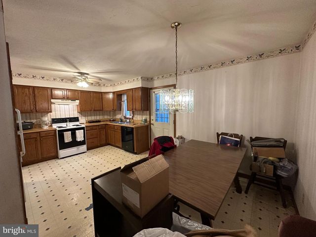 10 HOMESTEAD DR, Gettysburg, PA 17325