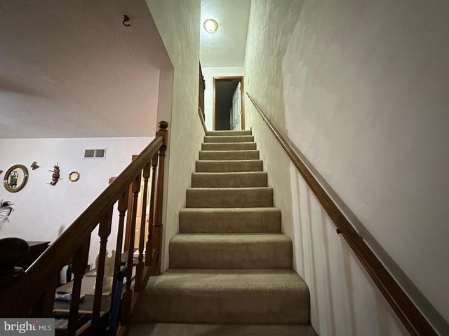 10 HOMESTEAD DR, Gettysburg, PA 17325