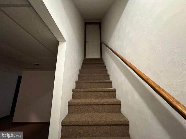 10 HOMESTEAD DR, Gettysburg, PA 17325