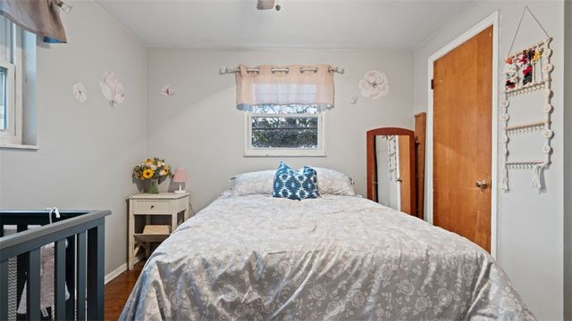 300 Sunset Blvd, South Strabane, PA 15301